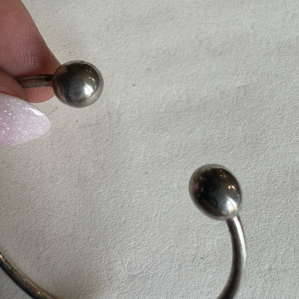 Sterling Silver Cuff Bracelet with 2 Accent Ball Ends 6.5" 8.5g - Picture 4 of 9
